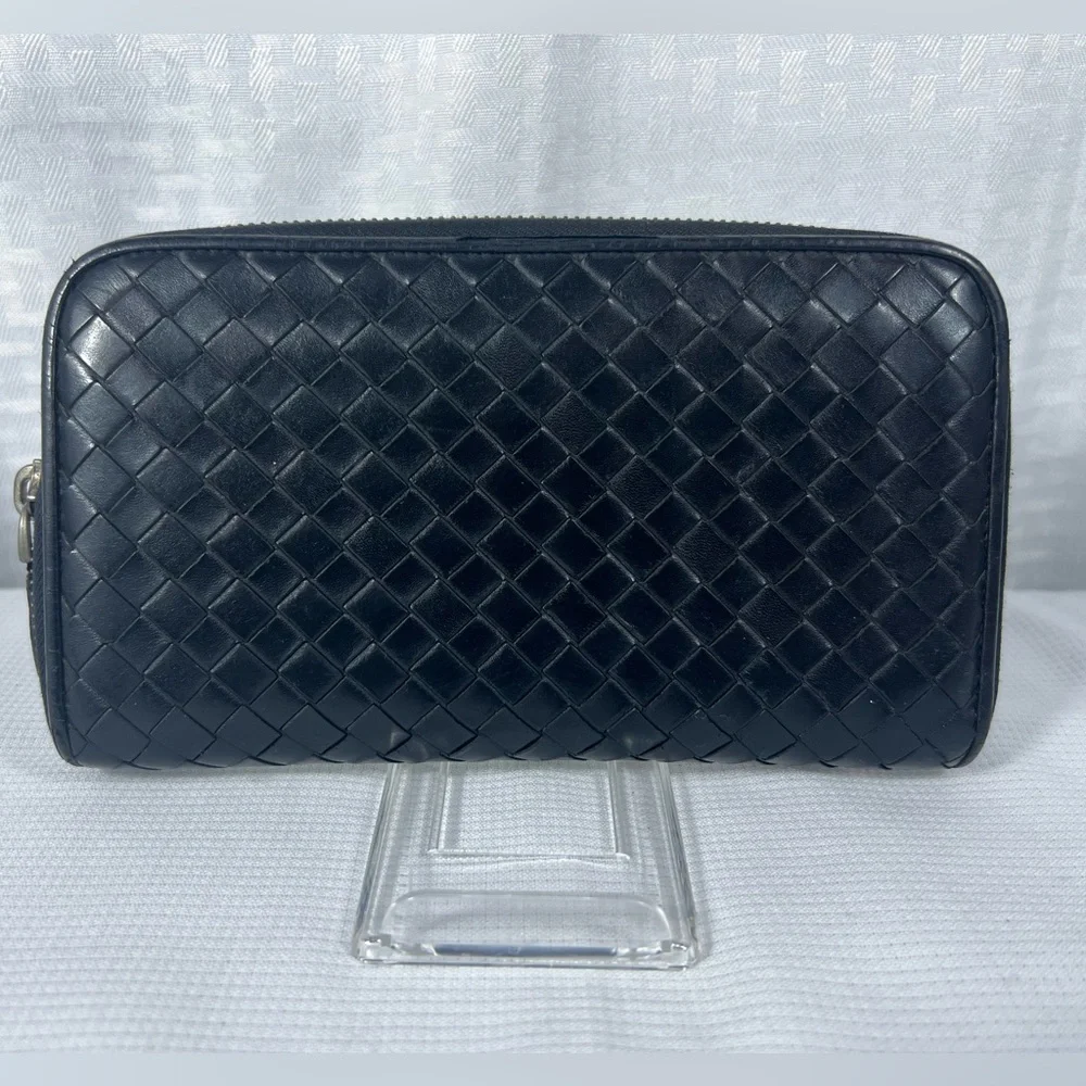 1059: Bottega Veneta Intrecciato Zip Around Continental Wallet Black